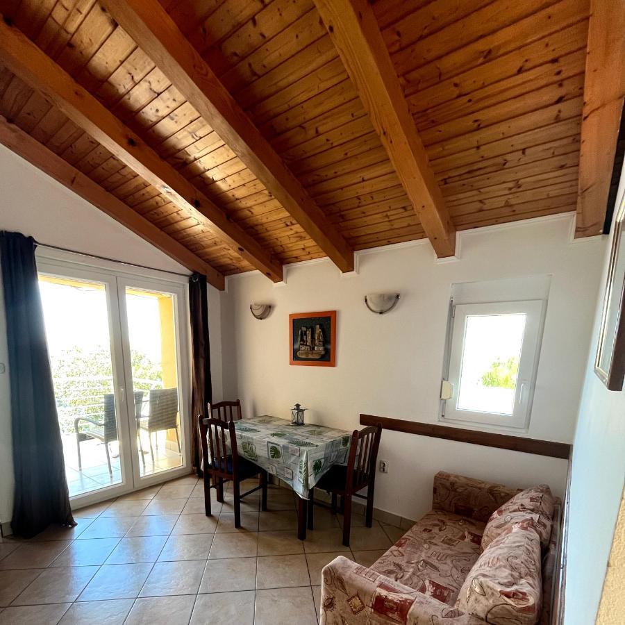 Apartmani Lisak Ugrina Barić Draga Exterior foto